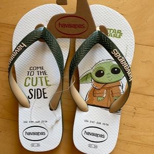 Havaianas Baby Yoda Flip Flops Size USA 3/4 Euro 35/36 Children’s Sandals NWT